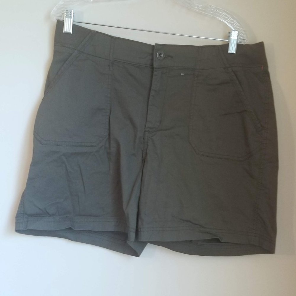Lee® Womens Mid Rise 6" Cargo Short